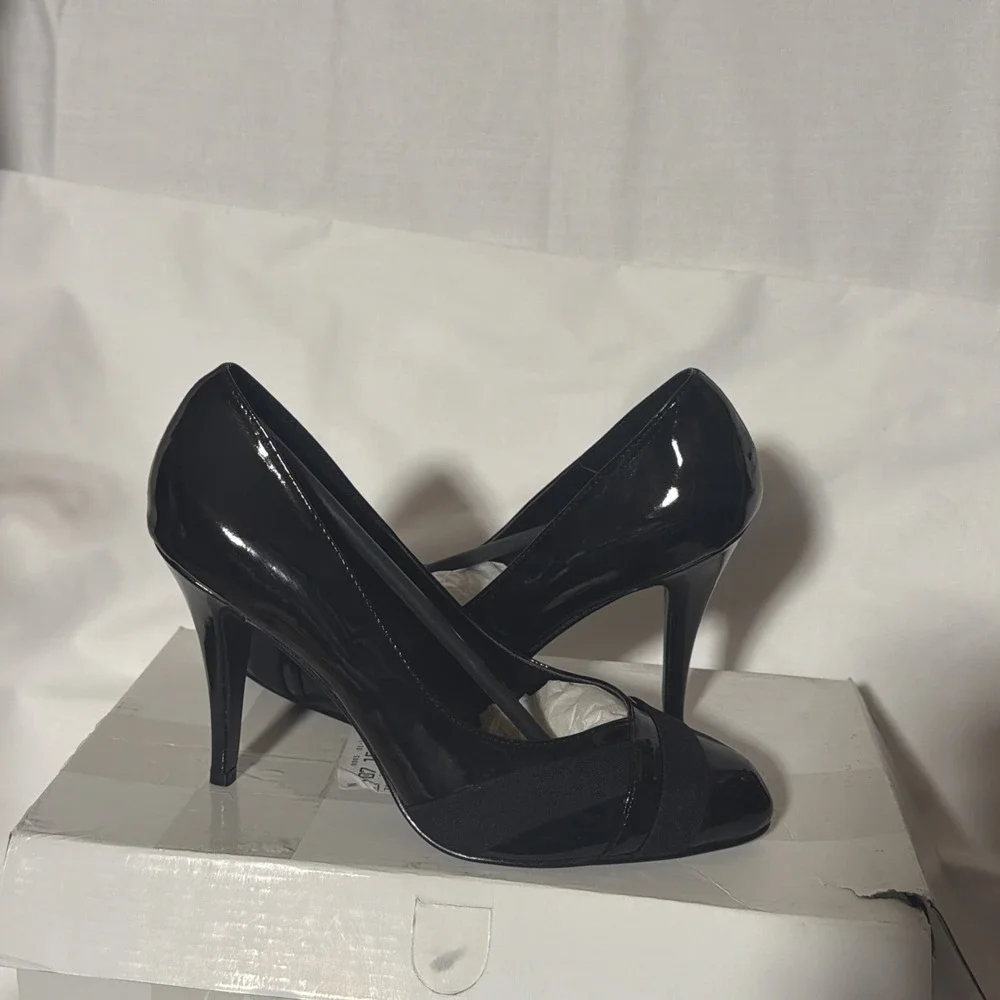 Chadwick's Women's Black Patent Leather Heels 8.5‎ M